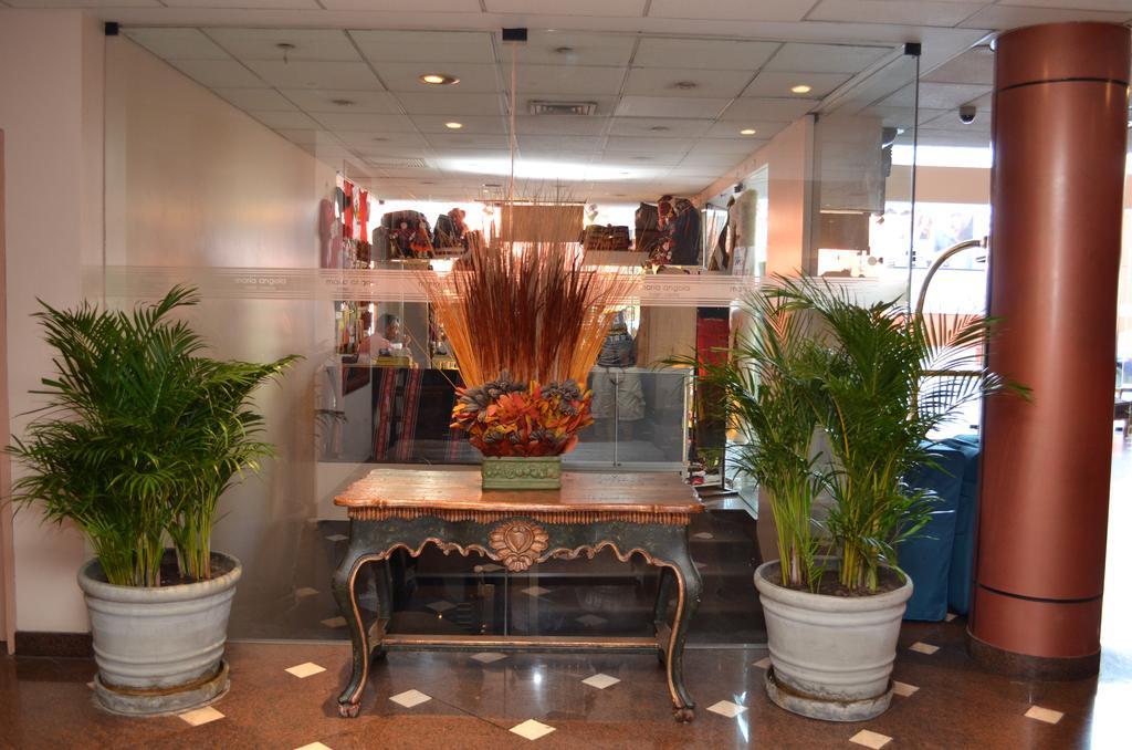 לימה Hotel Maria Angola מראה חיצוני תמונה