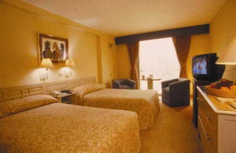 לימה Hotel Maria Angola מראה חיצוני תמונה