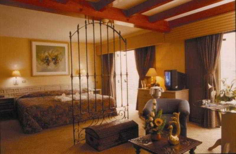 לימה Hotel Maria Angola מראה חיצוני תמונה